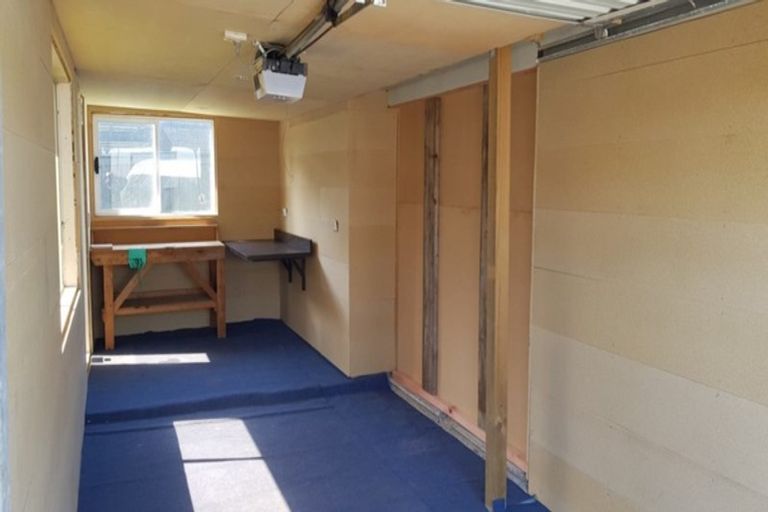 Photo of property in 38 Crawford Avenue, Mangere Bridge, Auckland, 2022