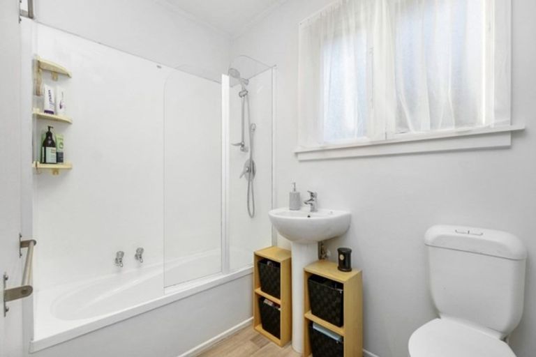 Photo of property in 16 Ariki Place, Hei Hei, Christchurch, 8042