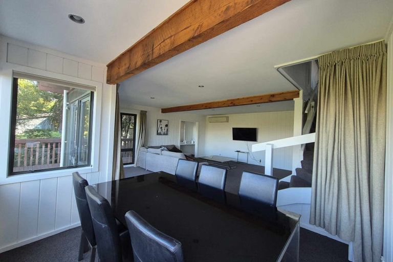 Photo of property in 16 Maxwell Place, Queenstown, 9300