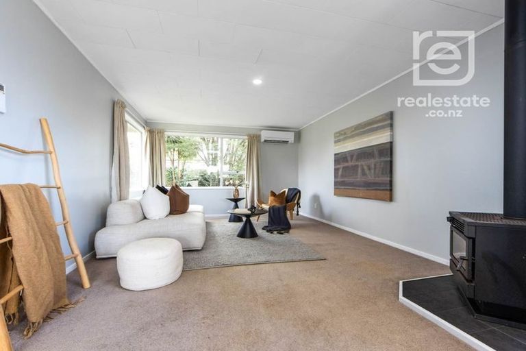 Photo of property in 1 Murillo Place, Henderson, Auckland, 0612