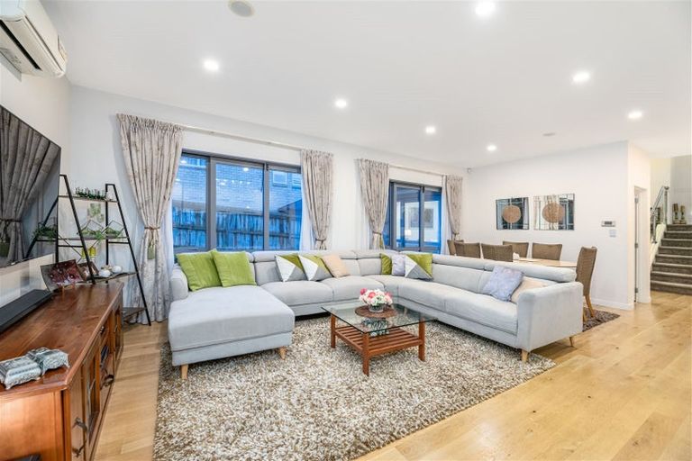 Photo of property in 11 Irongate Avenue, Ranui, Auckland, 0612