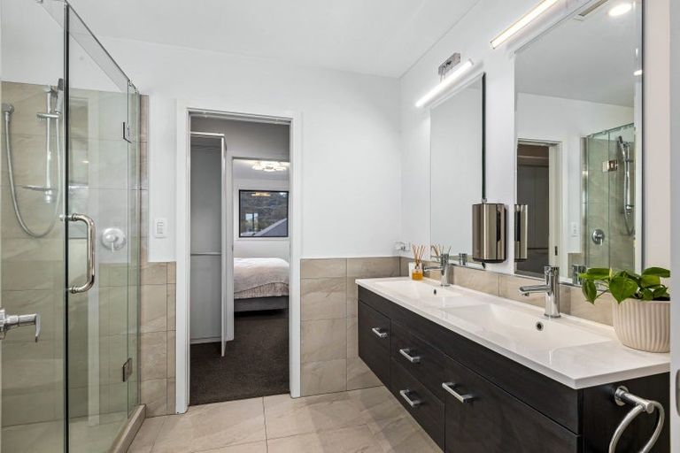 Photo of property in 14 Sir Lincoln Drive, Kumeu, 0810