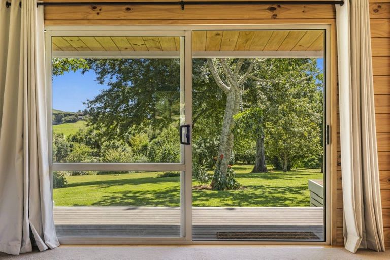 Photo of property in 52 Te Puke Highway, Kairua, Te Puke, 3187