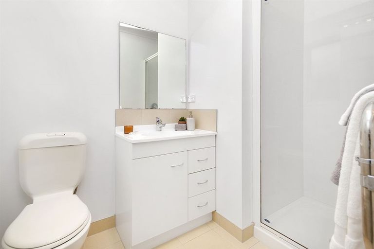 Photo of property in 93 Oriel Avenue, Tawa, Wellington, 5028