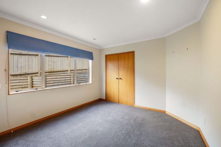 Photo of property in 10a Shelter Grove, Frankleigh Park, New Plymouth, 4310