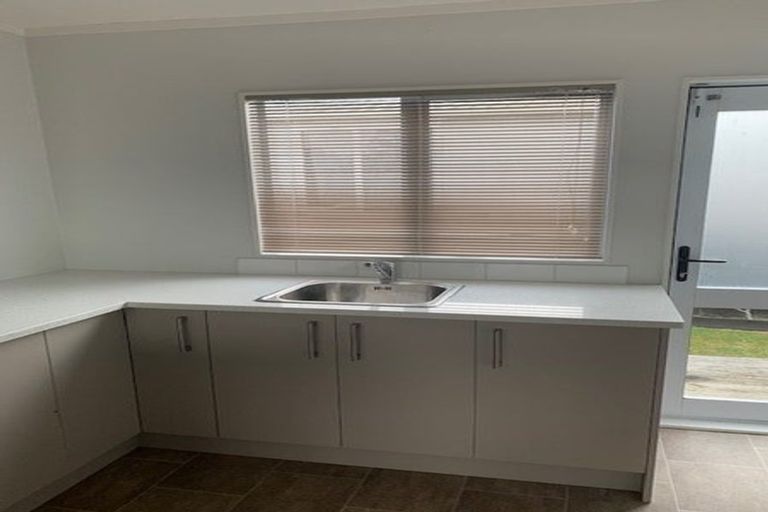 Photo of property in 36 Bowater Place, Manurewa, Auckland, 2102