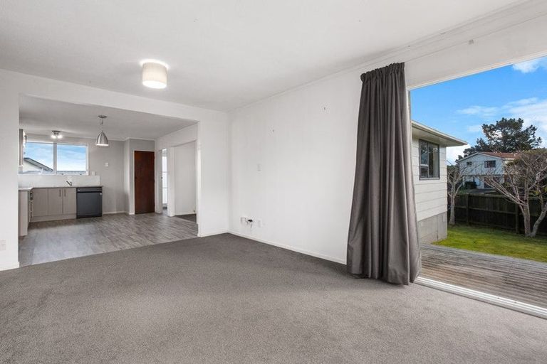 Photo of property in 7 The Bollard, Whitby, Porirua, 5024