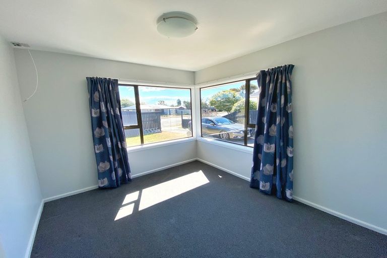 Photo of property in 236 Burwood Road, Burwood, Christchurch, 8083