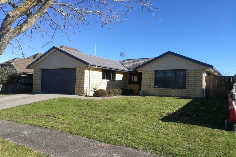 Photo of property in 3 Woodgreen Way, Hamilton East, Hamilton, 3216