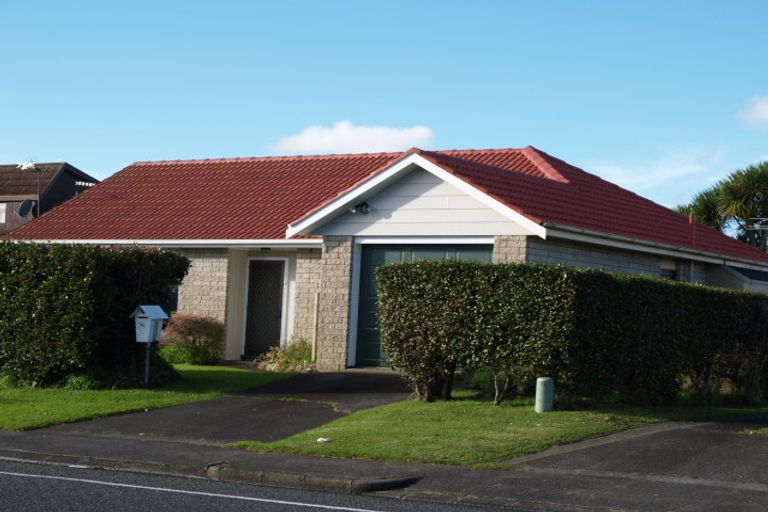 Photo of property in 90 Cook Street, Howick, Auckland, 2014