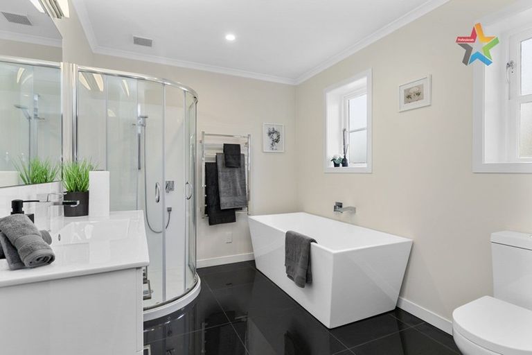 Photo of property in 78 Bell Road, Waiwhetu, Lower Hutt, 5010