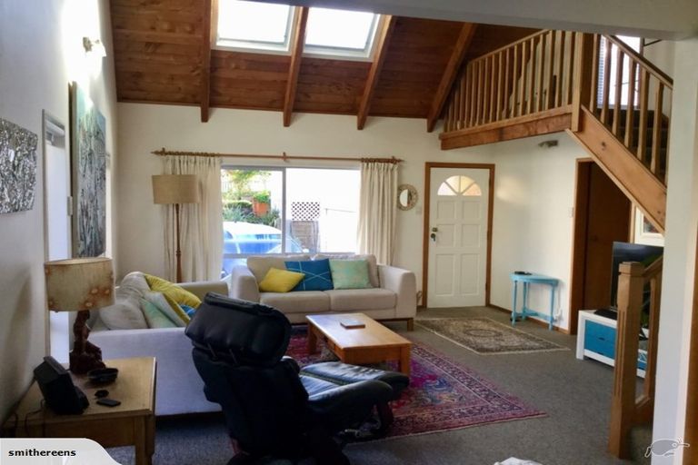 Photo of property in 27 Hastings Parade, Devonport, Auckland, 0624