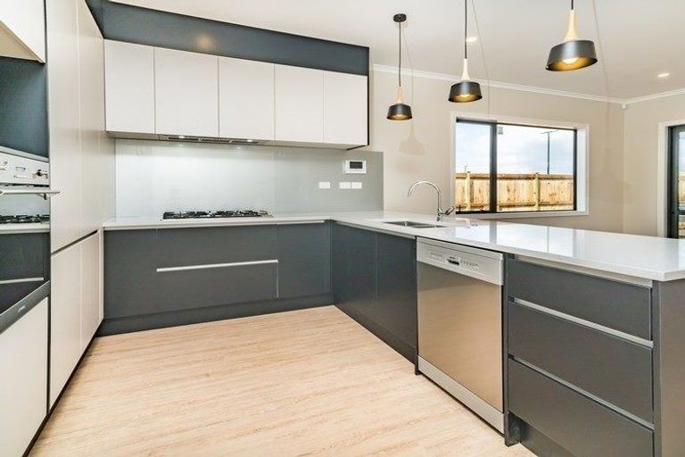 Photo of property in 309 Pinecrest Drive, Gulf Harbour, Whangaparaoa, 0930