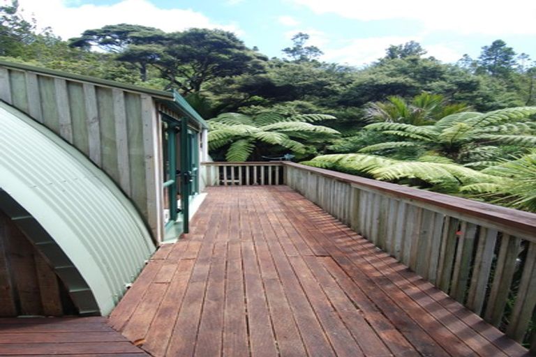 Photo of property in 5 Waikarekare Lane, Karekare, New Lynn, 0772