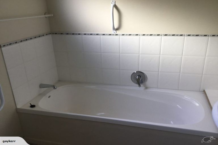 Photo of property in 13a View Road, Titahi Bay, Porirua, 5022