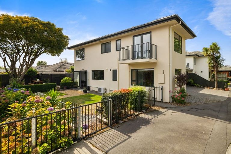 Photo of property in 2 Fadges Lane, Bryndwr, Christchurch, 8053