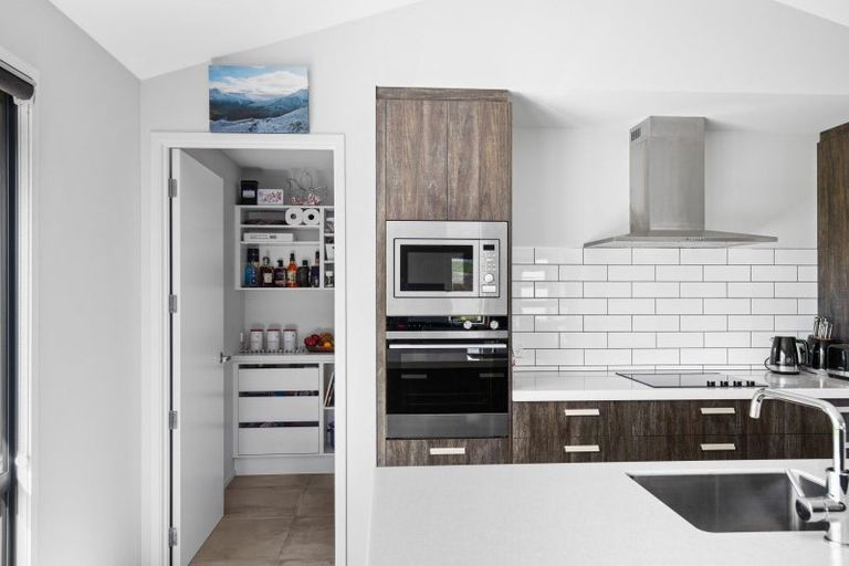 Photo of property in 27 Lapins Way, Waikerikeri, Alexandra, 9391