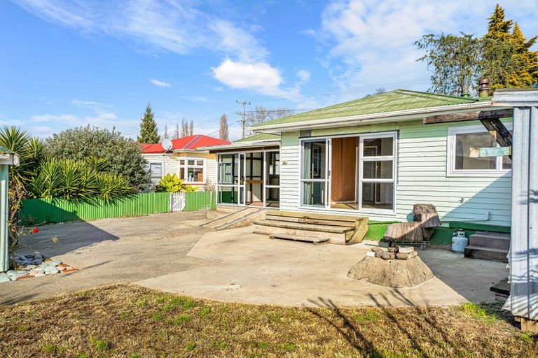 Photo of property in 17 Willow Street, Takaka, 7110