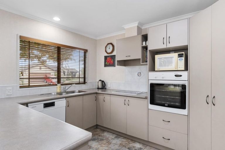 Photo of property in 3 Brackenburn Drive, Ohauiti, Tauranga, 3112