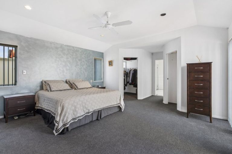 Photo of property in 8 Glenross Drive, Wattle Downs, Auckland, 2103