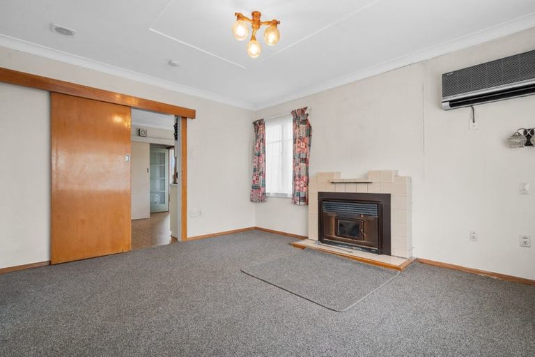 Photo of property in 25 Victoria Street, Carterton, 5713