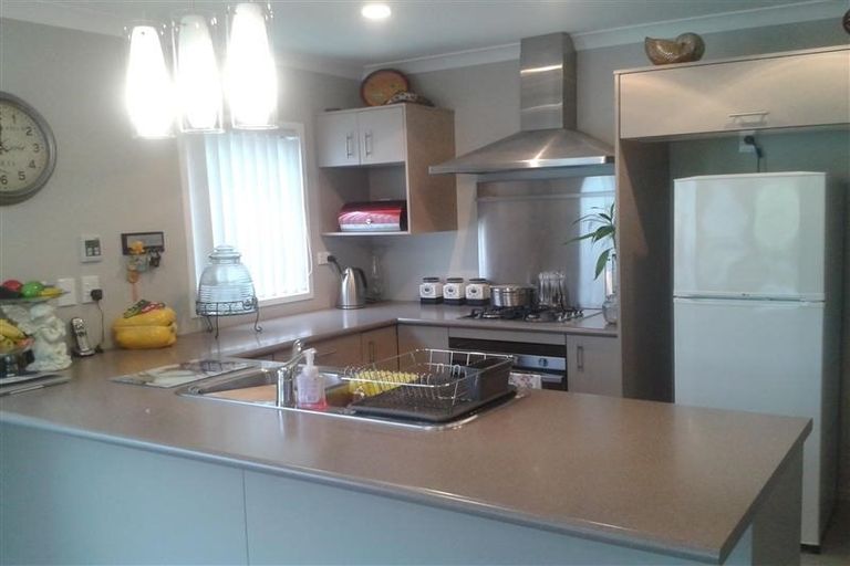 Photo of property in 82a Kirton Drive, Riverstone Terraces, Upper Hutt, 5018