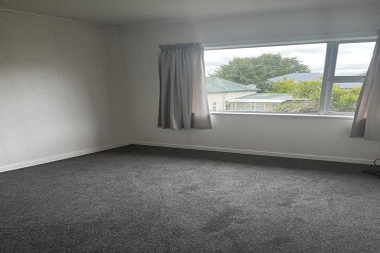 Photo of property in 8b Swan Street, Gore, 9710