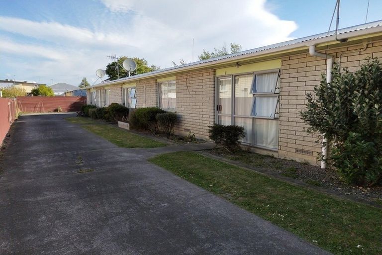 Photo of property in 20 Edgeware Road, Palmerston North, 4410