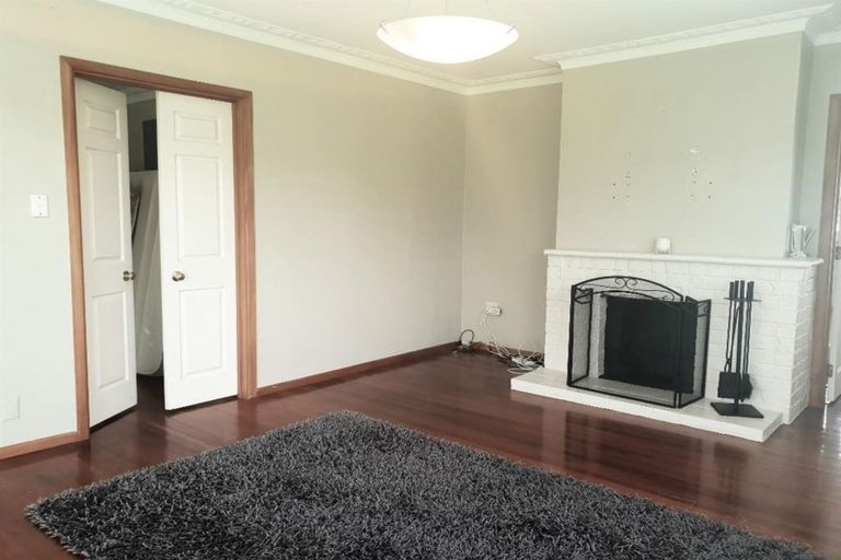 Photo of property in 185 Don Buck Road, Massey, Auckland, 0614