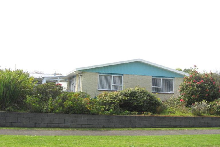Photo of property in 28 Harris Street, Waitara, 4320