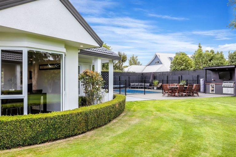 Photo of property in 52 Regent's Park Drive, Casebrook, Christchurch, 8051