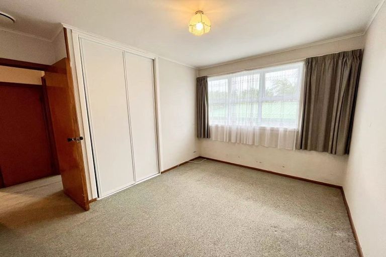 Photo of property in 2 Mirabell Place, Golflands, Auckland, 2013