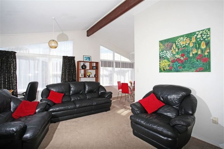 Photo of property in 16 Churchill Street, Pukekohe, 2120