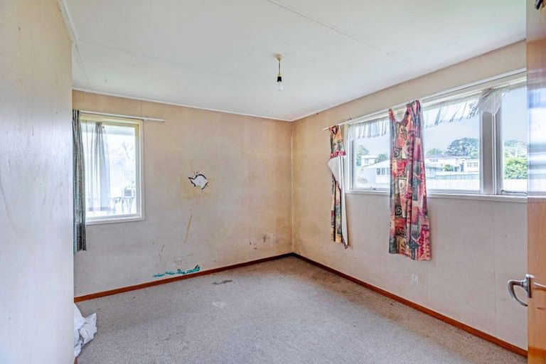 Photo of property in 11 Hamilton Drive, Waiuku, 2123