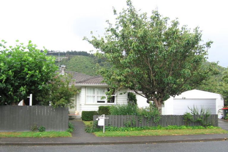 Photo of property in 35 Holdsworth Avenue, Trentham, Upper Hutt, 5018