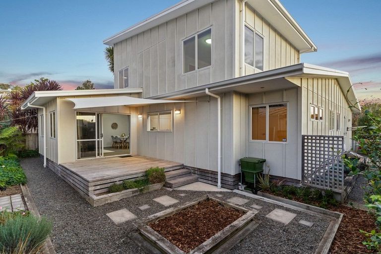 Photo of property in 17a Jonathon Street, Brookfield, Tauranga, 3110