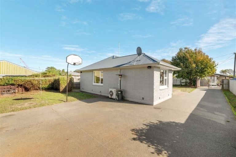 Photo of property in 9 Ariel Place, Aranui, Christchurch, 8061
