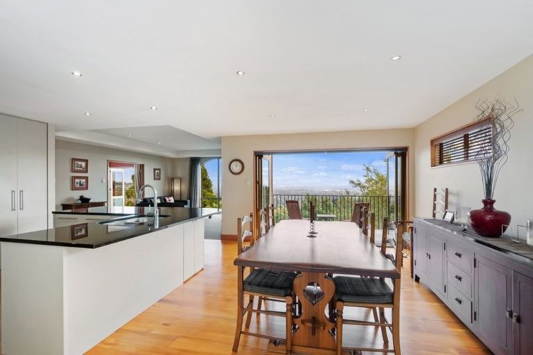 Photo of property in 17 Westview Place, Huntsbury, Christchurch, 8022