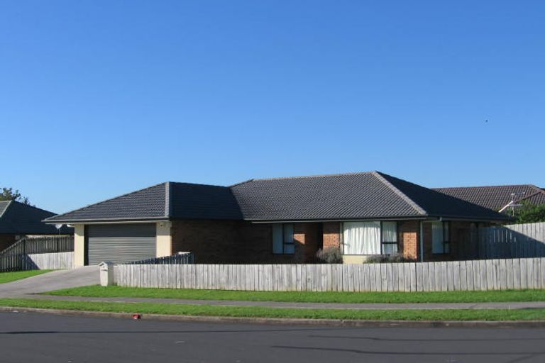 Photo of property in 1 Glen Osborne Terrace, Flat Bush, Auckland, 2019