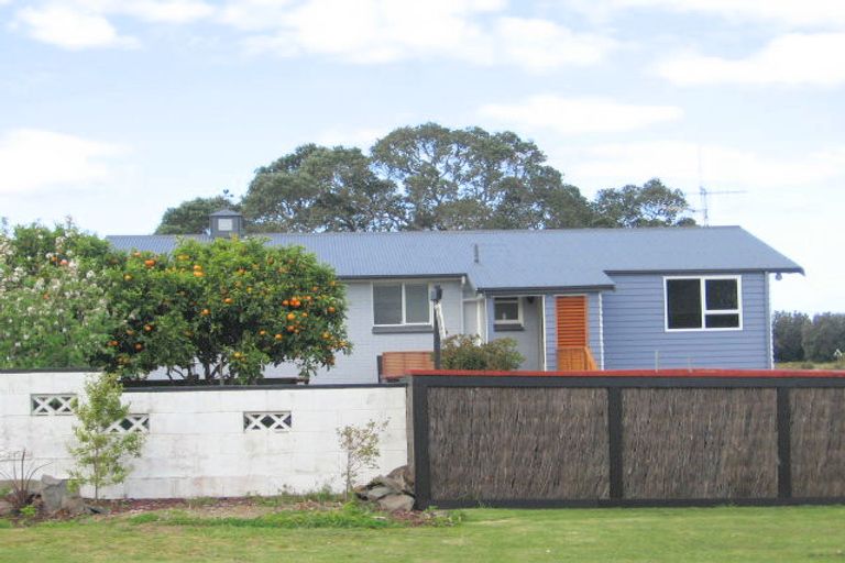 Photo of property in 40 Roretana Drive, Athenree, Katikati, 3177