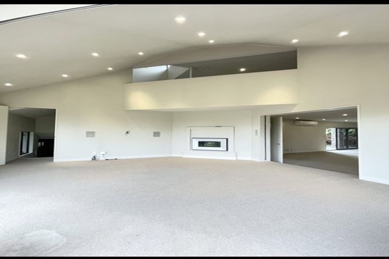 Photo of property in 10 Rangi Avenue, Schnapper Rock, Auckland, 0632