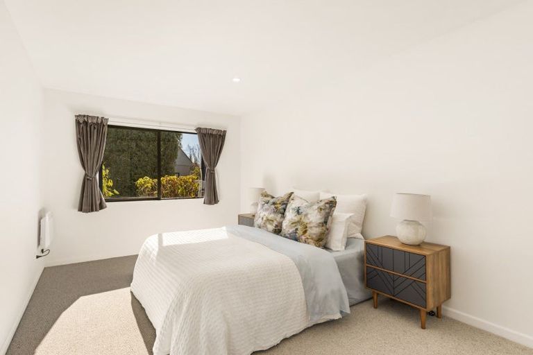 Photo of property in 86 Meadowstone Drive, Wanaka, 9305