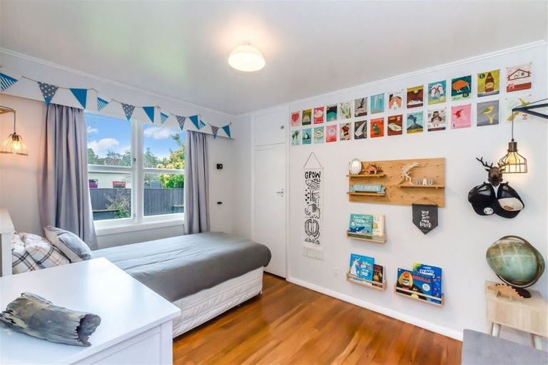 Photo of property in 45 Alexander Road, Raumati Beach, Paraparaumu, 5032