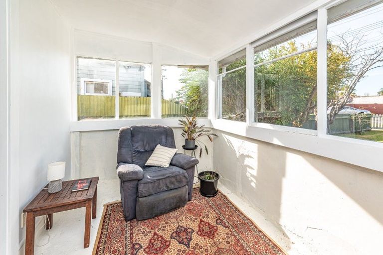 Photo of property in 22 Cambridge Street, Gonville, Whanganui, 4501