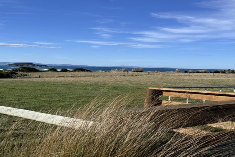 Photo of property in 11 Otuarae Drive, Taieri Beach, 9091