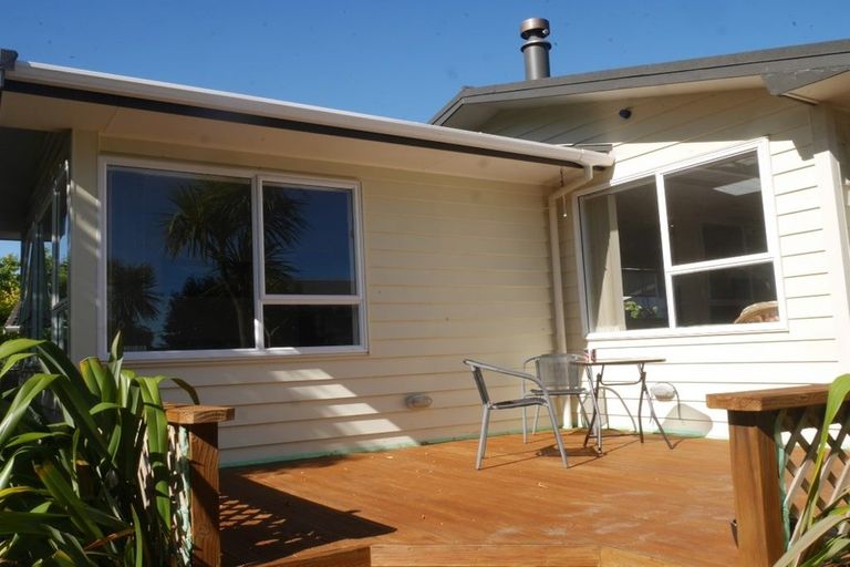 Photo of property in 89 Eatwell Avenue, Paraparaumu Beach, Paraparaumu, 5032