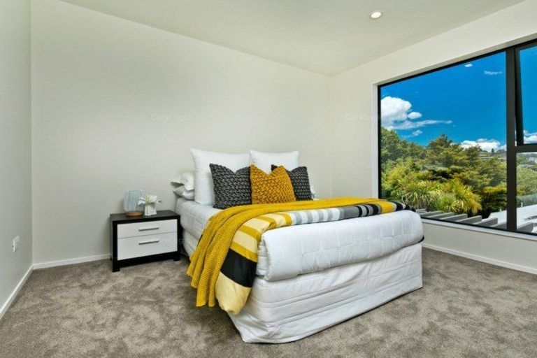 Photo of property in 32a Newhaven Terrace, Mairangi Bay, Auckland, 0630