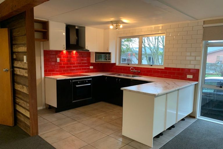 Photo of property in 34 Ongo Road, Hunterville, 4730