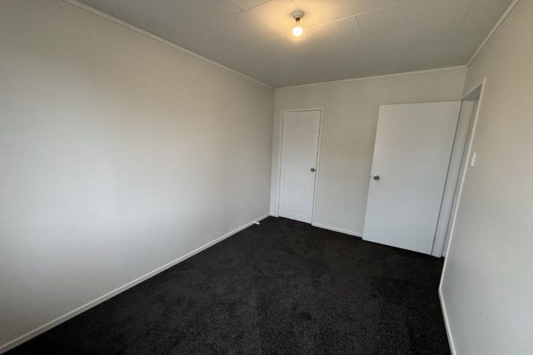 Photo of property in 4 Kopara Place, Clendon Park, Auckland, 2103