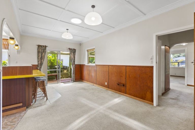 Photo of property in 43 Dorset Avenue, Westown, New Plymouth, 4310